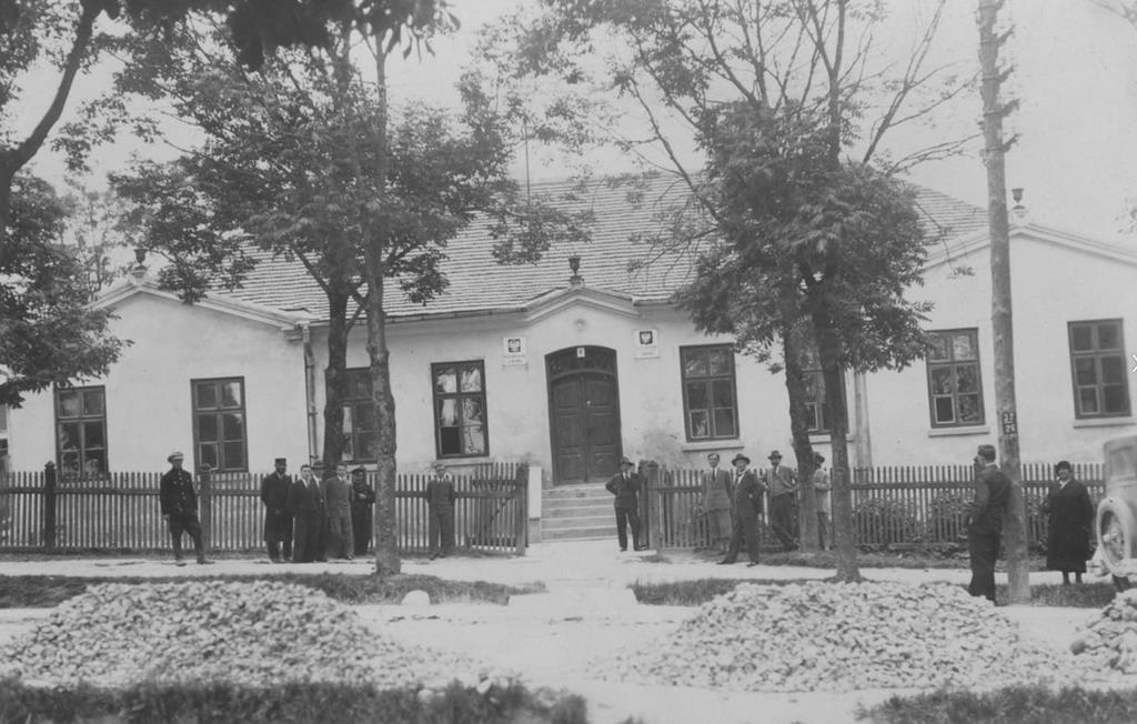 Bezpłatne społeczne zajęcia jogi (w pomieszczeniu) – Biblioteka Publiczna  Thomasa Crane'a w Quincy